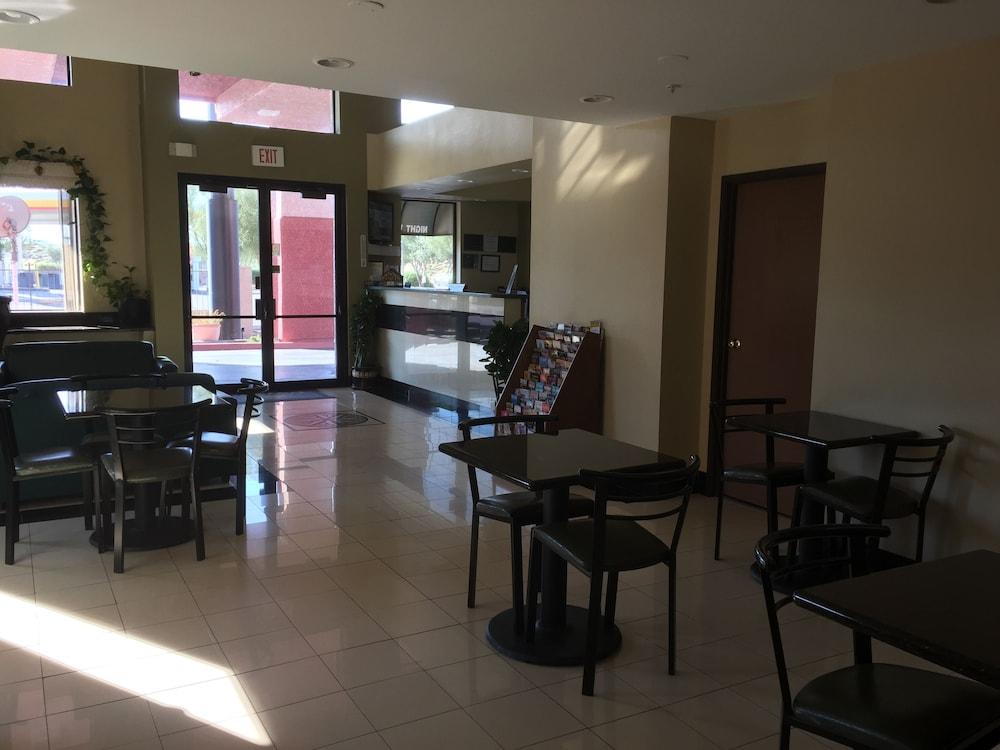 Days Inn By Wyndham Tucson Airport Zewnętrze zdjęcie