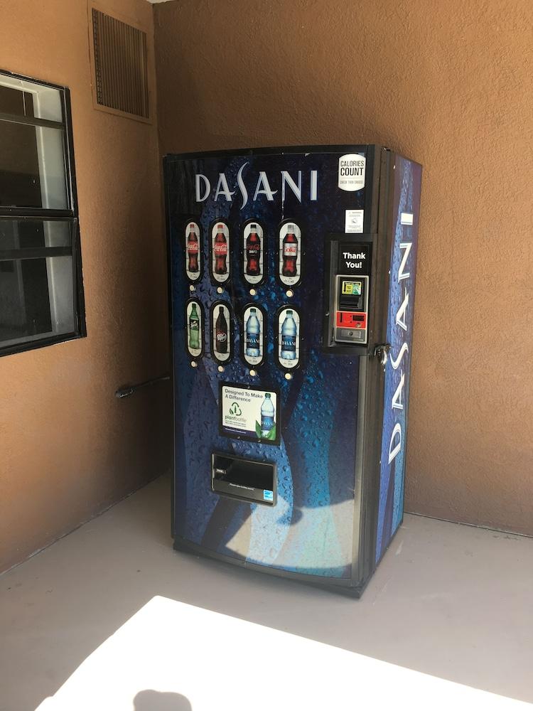 Days Inn By Wyndham Tucson Airport Zewnętrze zdjęcie