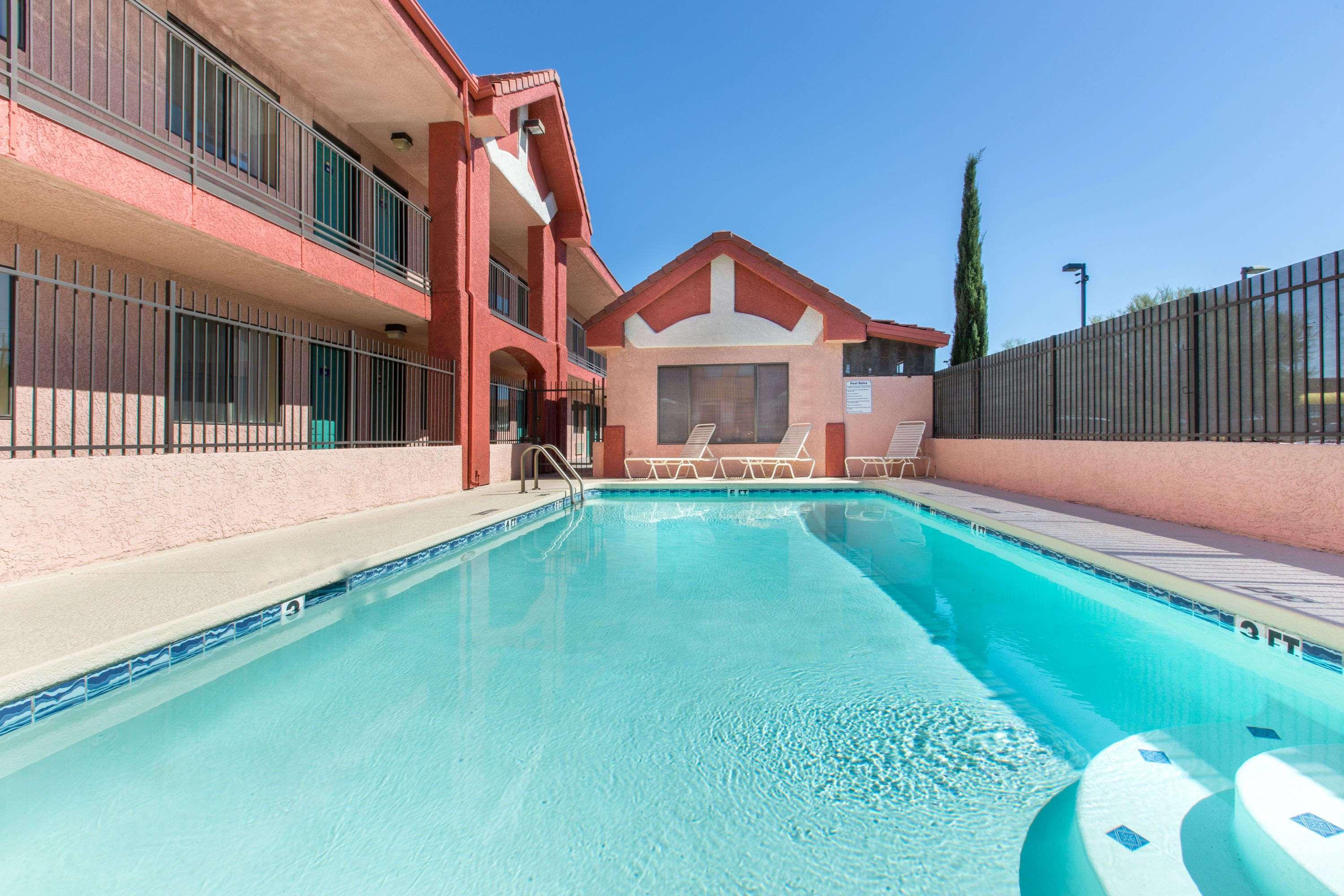 Days Inn By Wyndham Tucson Airport Zewnętrze zdjęcie