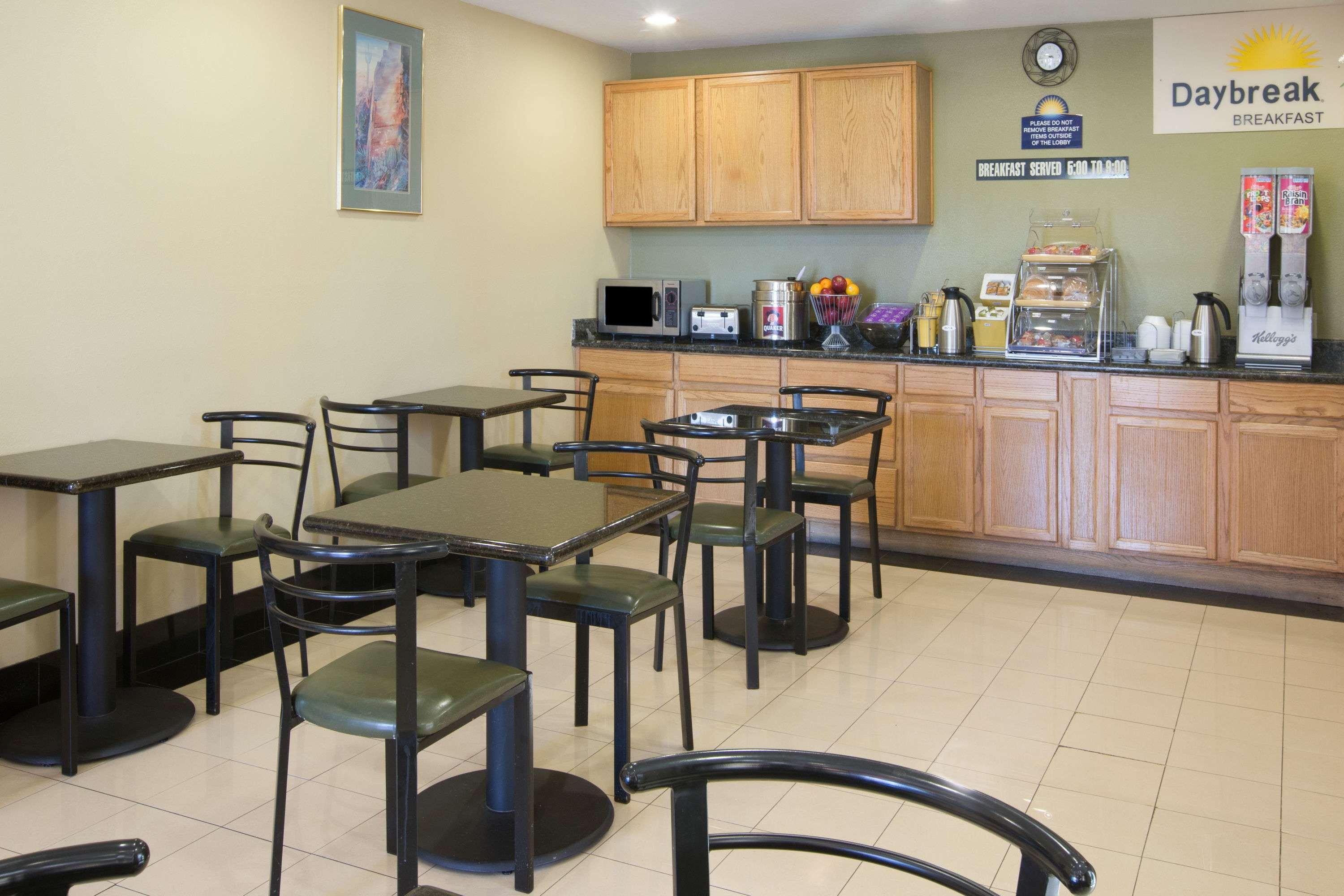 Days Inn By Wyndham Tucson Airport Zewnętrze zdjęcie
