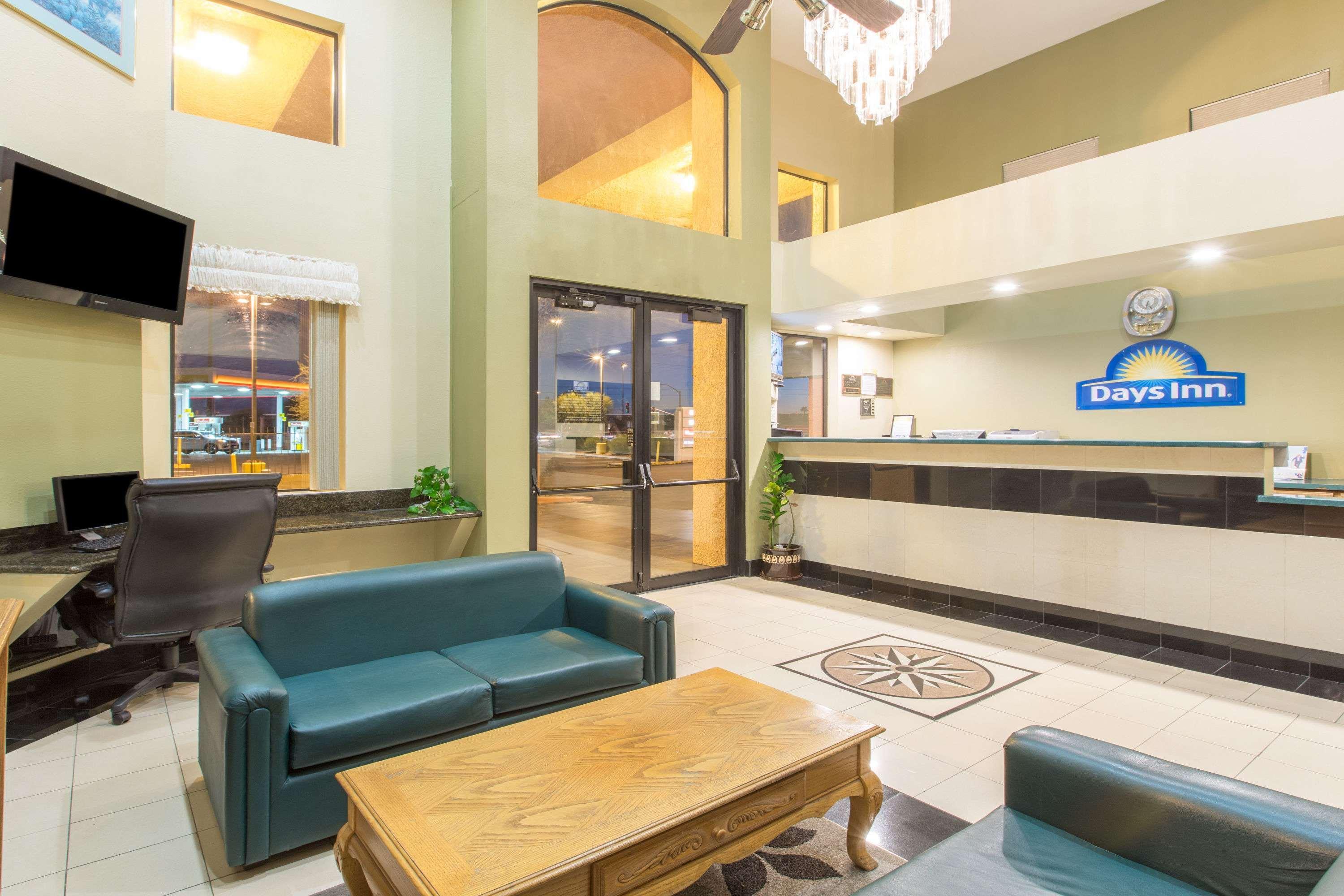 Days Inn By Wyndham Tucson Airport Zewnętrze zdjęcie