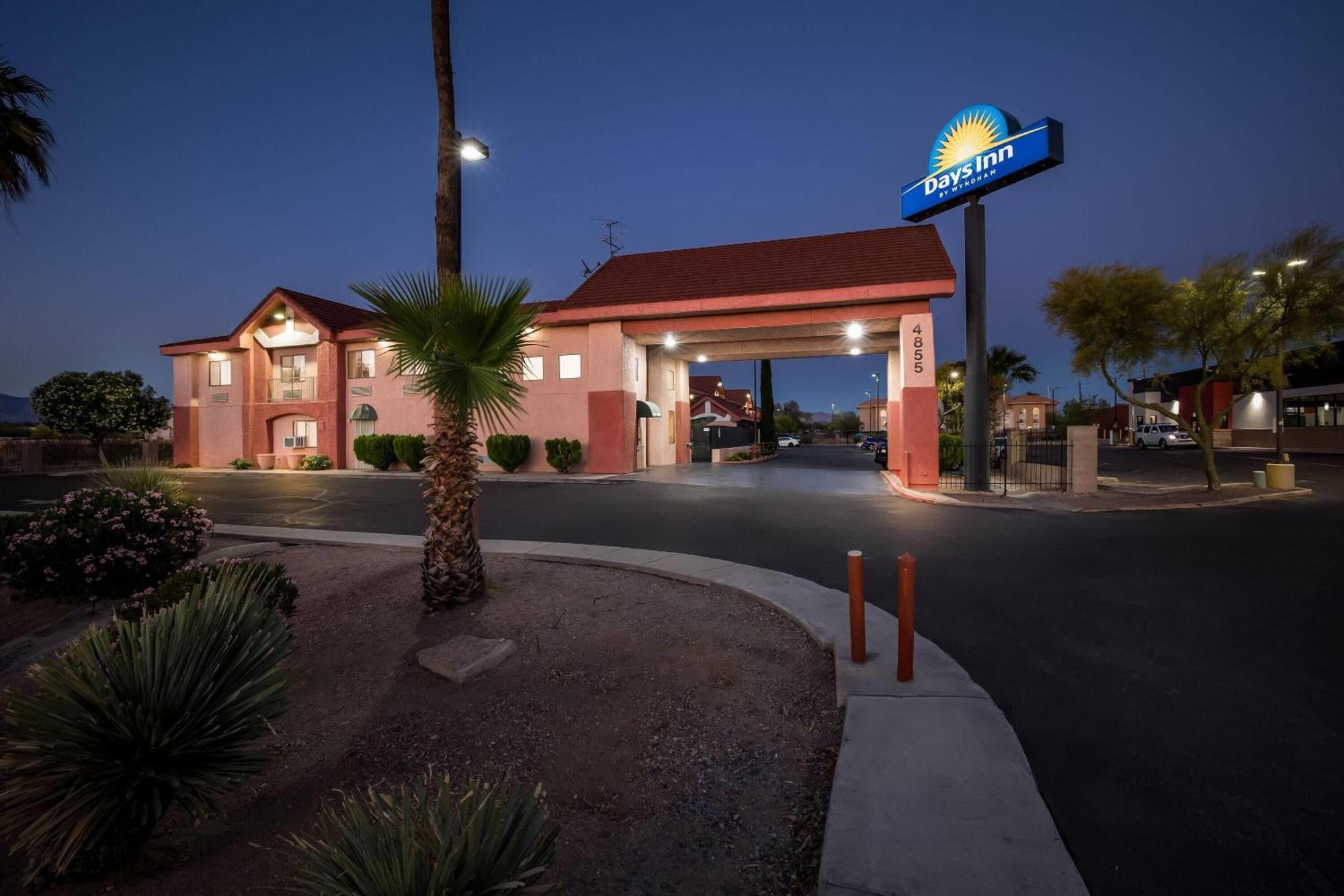 Days Inn By Wyndham Tucson Airport Zewnętrze zdjęcie