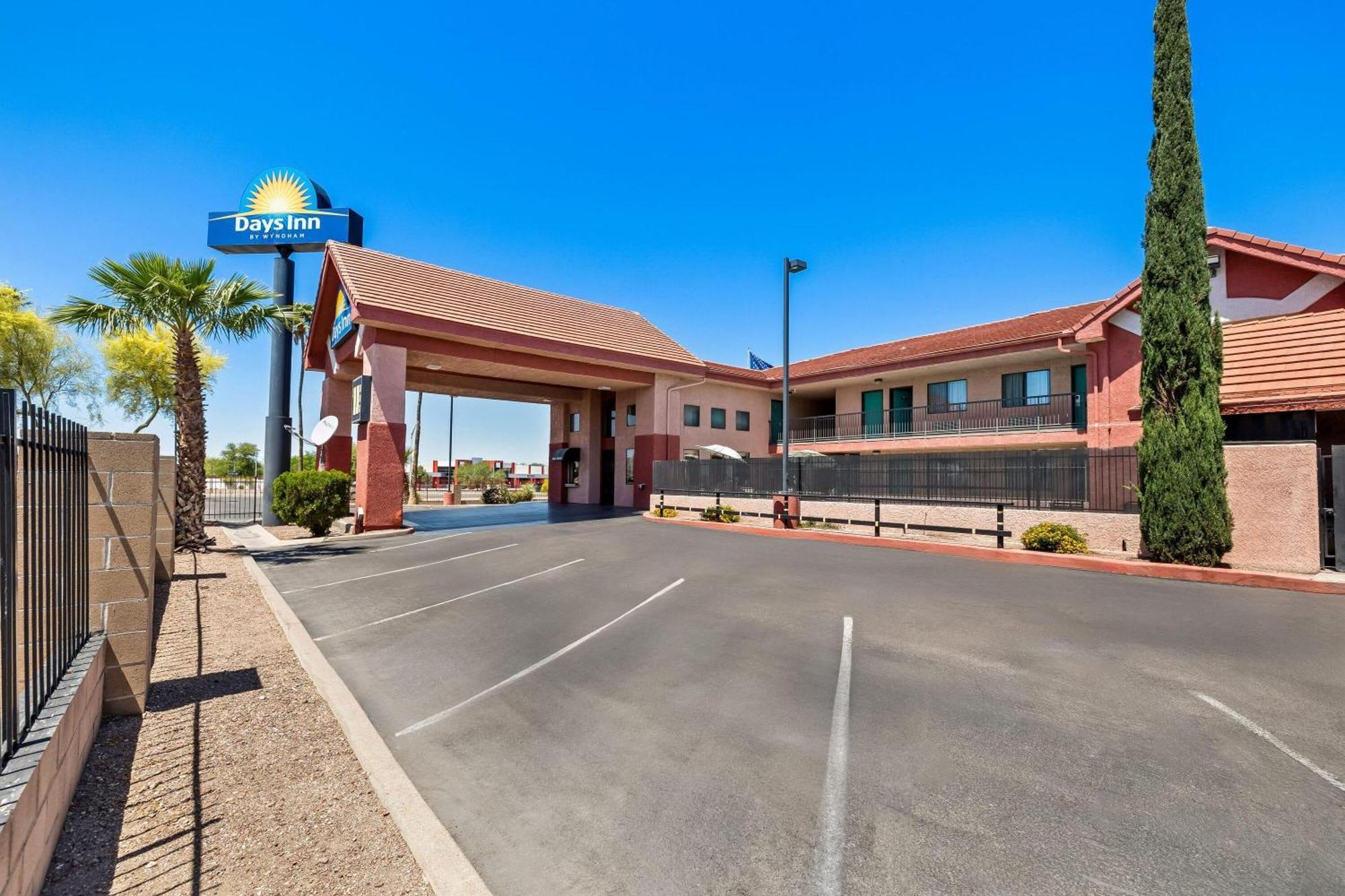 Days Inn By Wyndham Tucson Airport Zewnętrze zdjęcie
